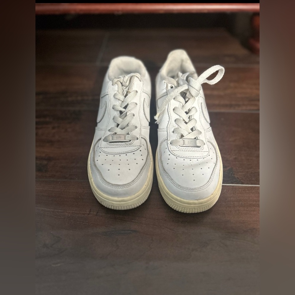 Air Forces 1